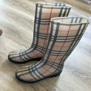 Burberry rain boots